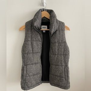 Old Navy Fleece-lined puffer vest with puffer collar